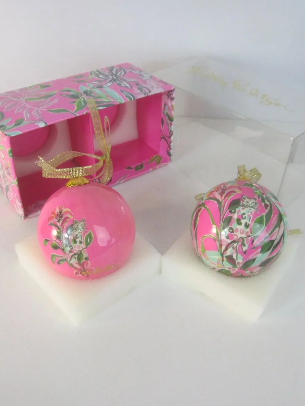 Lilly Pulitzer Green Pink Ornament Set 2 Pack Box Cheetah Jaguar Decor Holiday